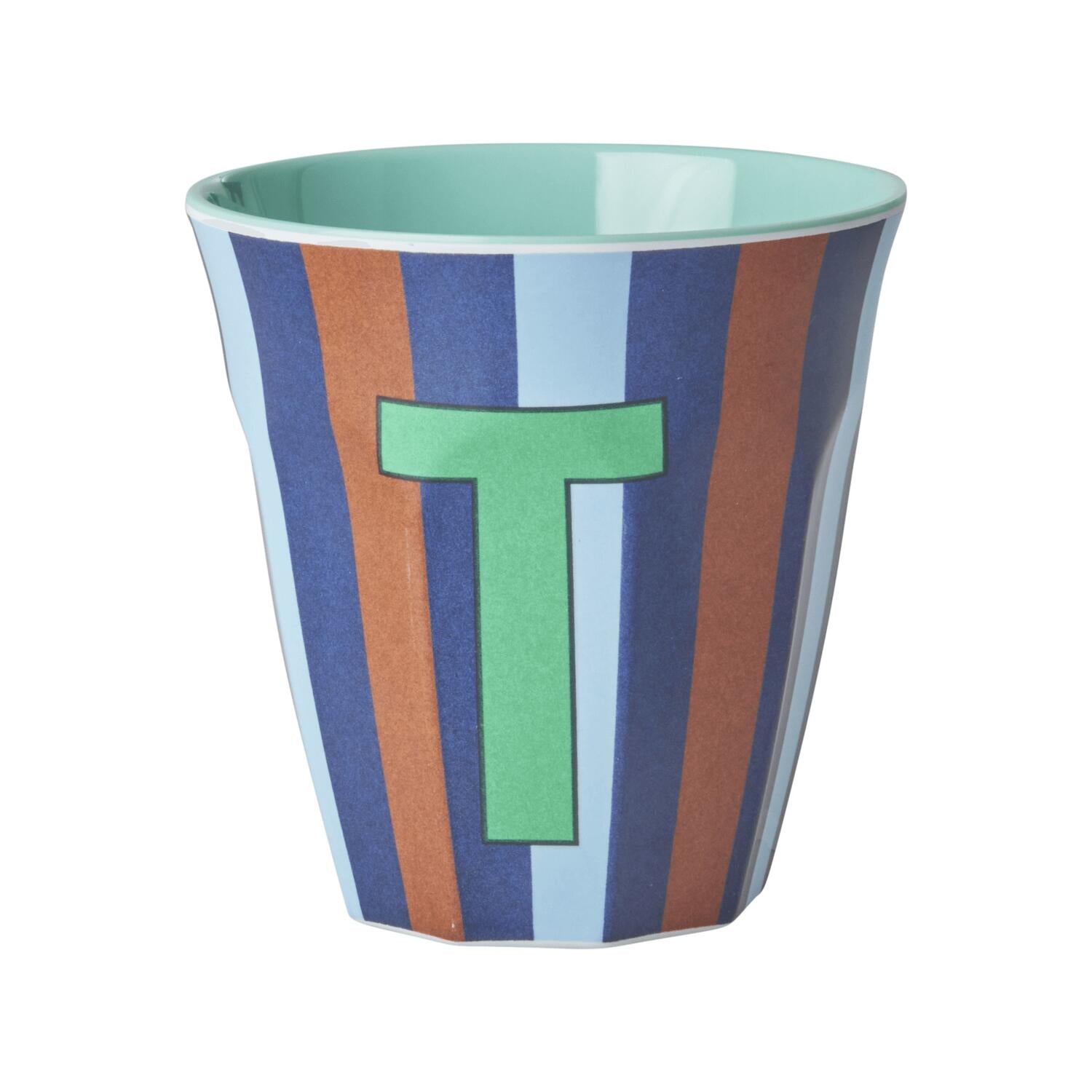 Melamin Becher mit Streifen "Buchstabe T" - Medium (Hellblau/Dunkelblau/Braun)