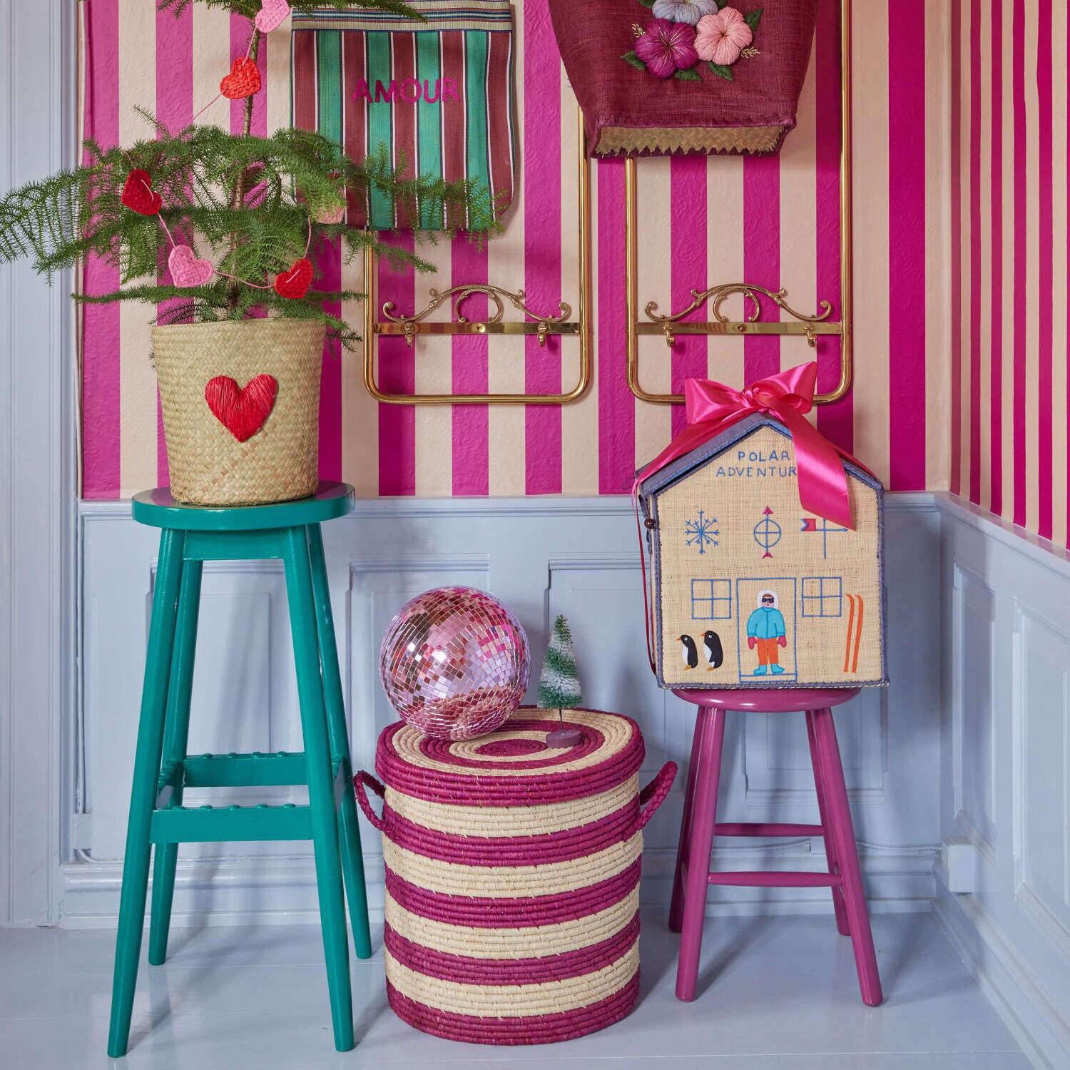 Wäschekorb/Aufbewahrungskorb "Raffia" - Klein (Aubergine)