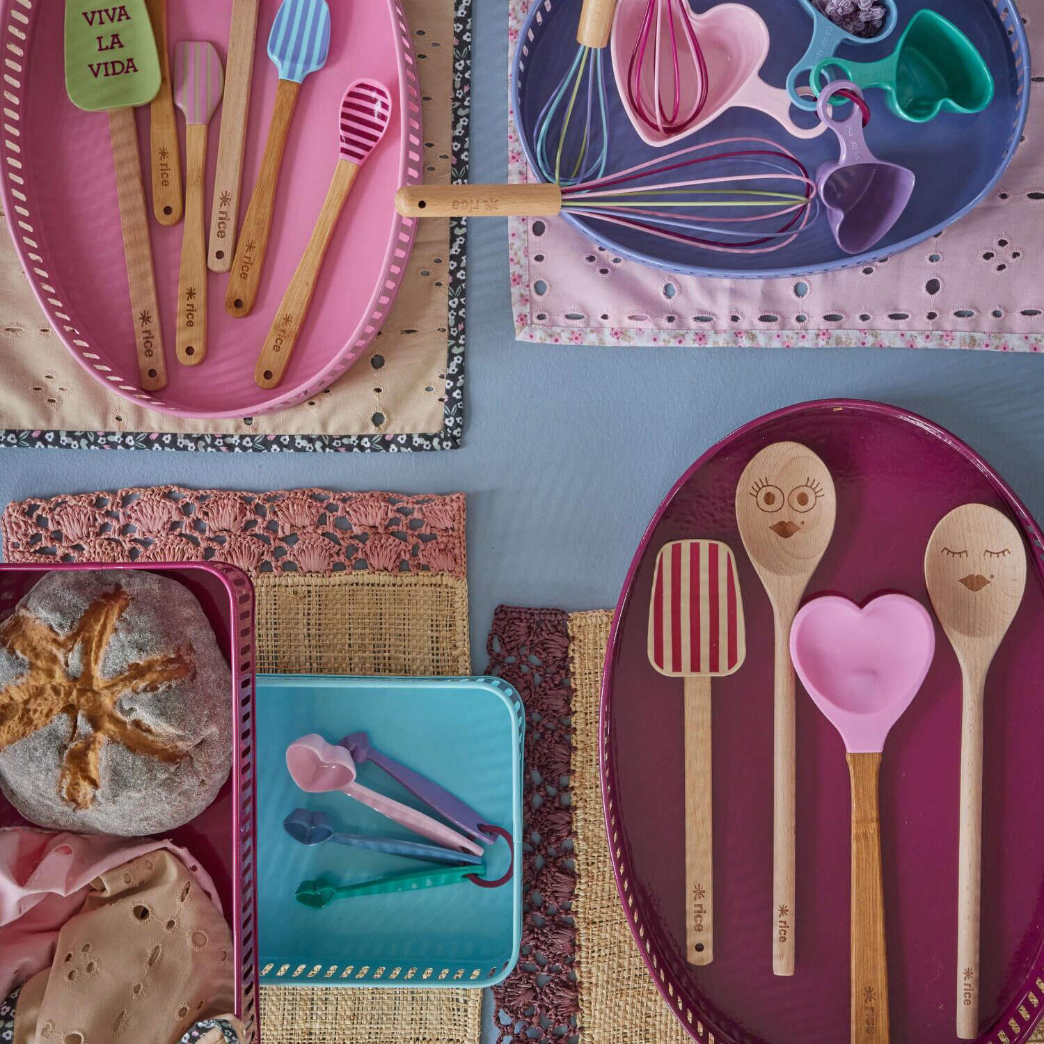 Tablett aus Metall im 2er-Set - 34,5x18x7,5 cm (Mint/Soft Plum) Rice