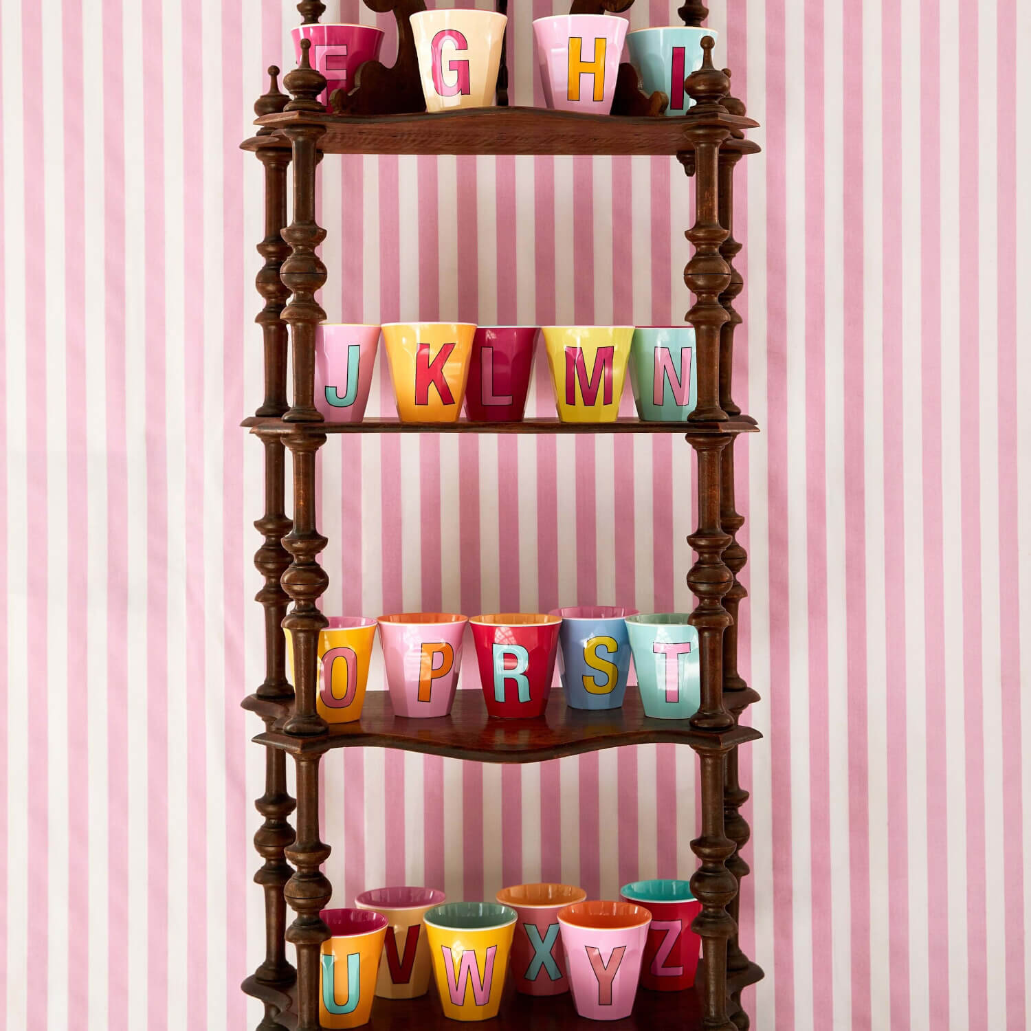 Melamin Becher "Buchstabe U" - Medium (Apricot)
