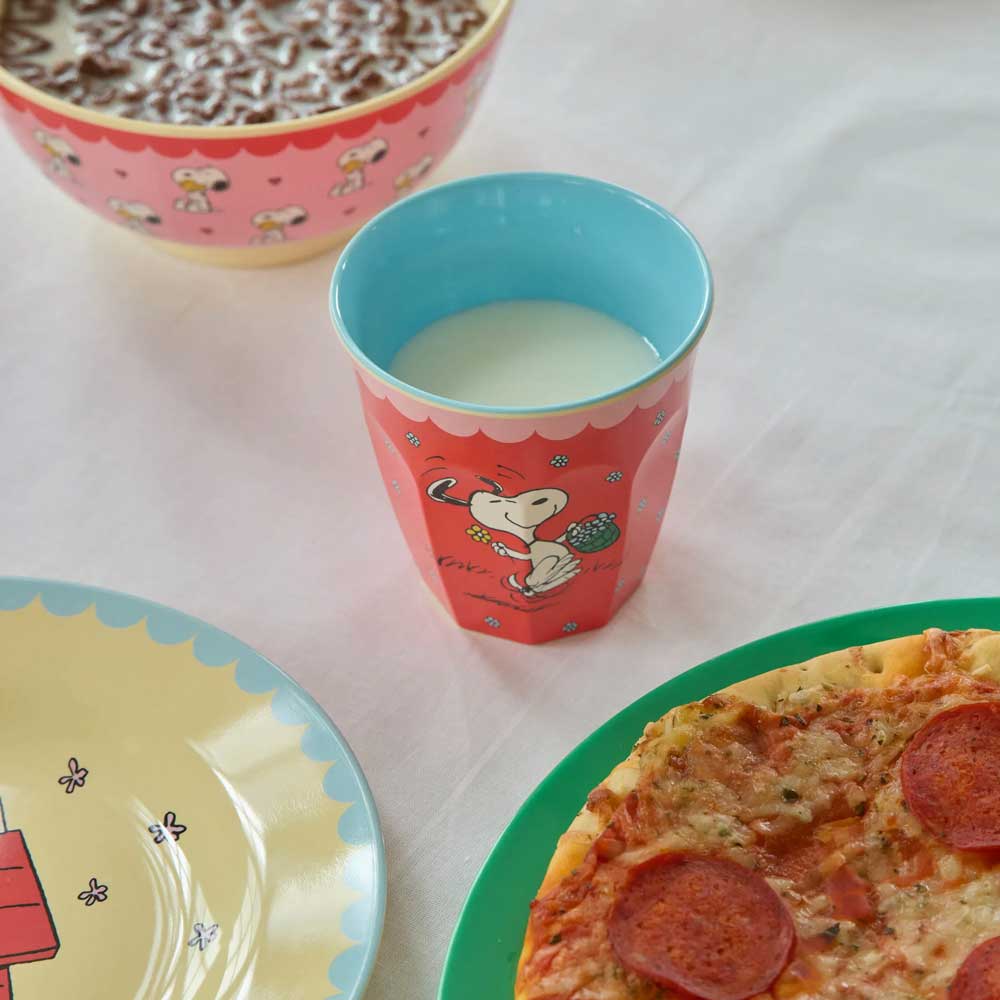 Melamin-Schale mit Snoopy-Motiv, rosa Rand und beige Innenfläche