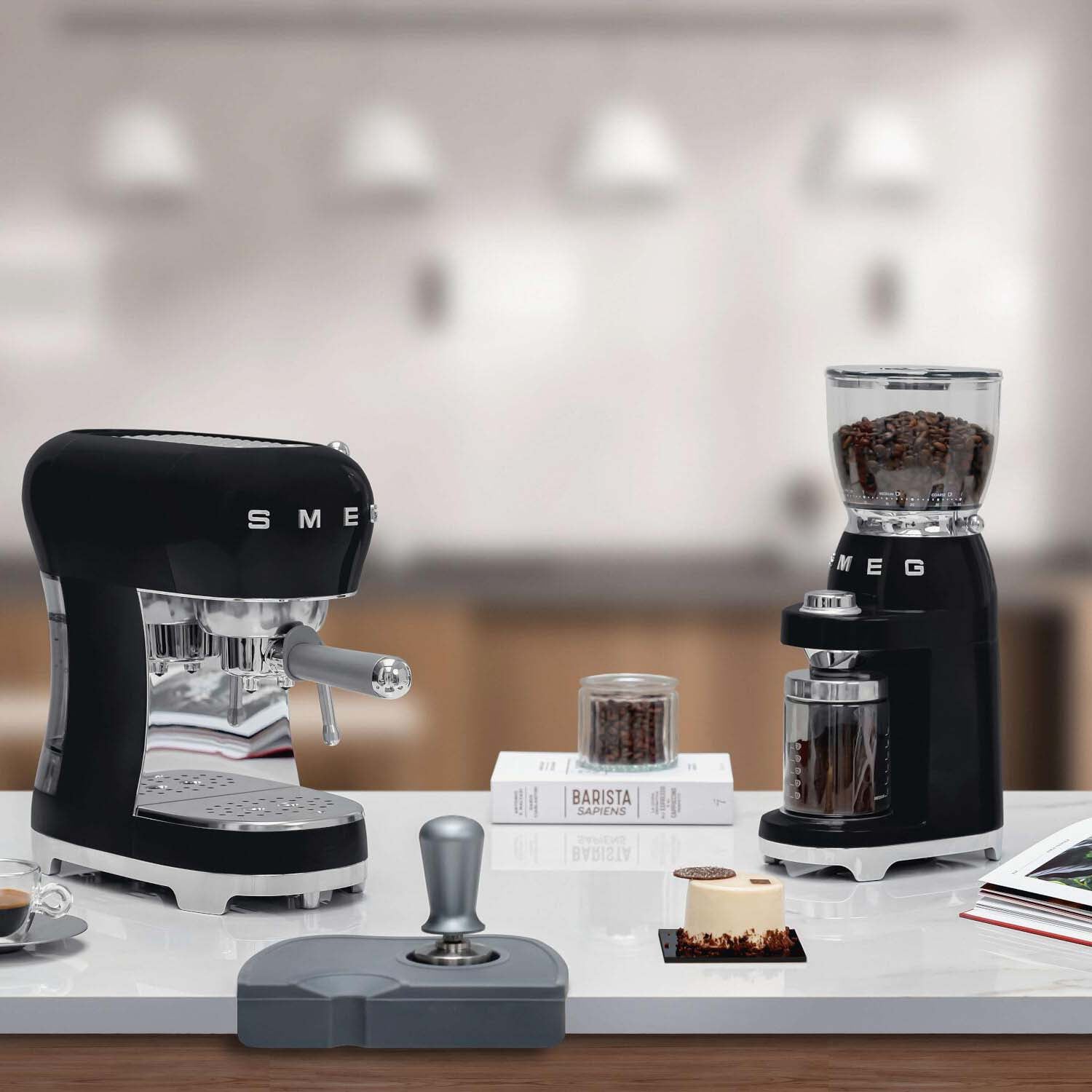 smeg Espresso-Kaffeemaschine "50's Retro Style" - 14,9x32,9x33 cm (Schwarz)