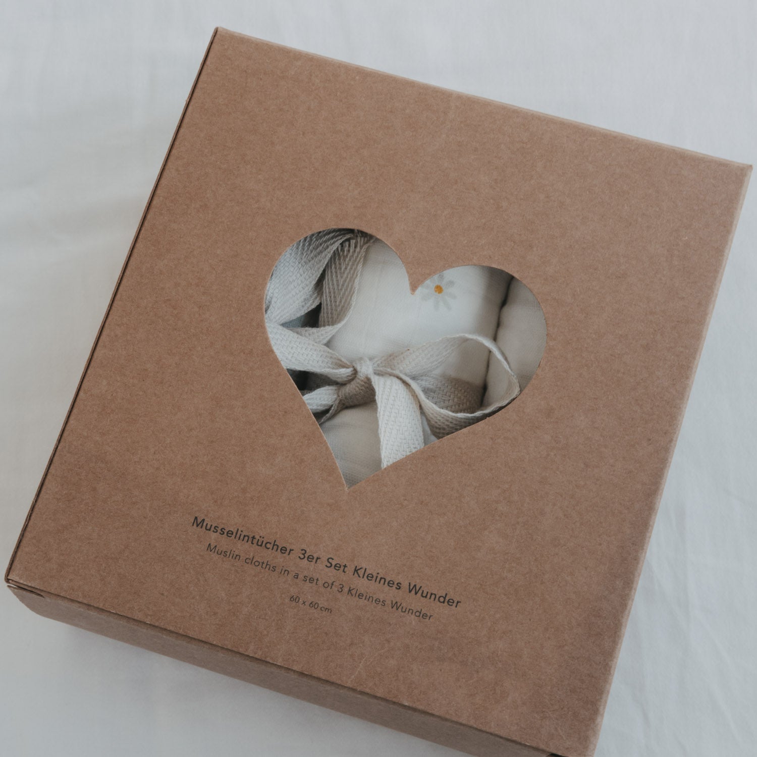Spucktücher im 3er-Set in Geschenkbox mit Sichtfenster, weißes Musselin