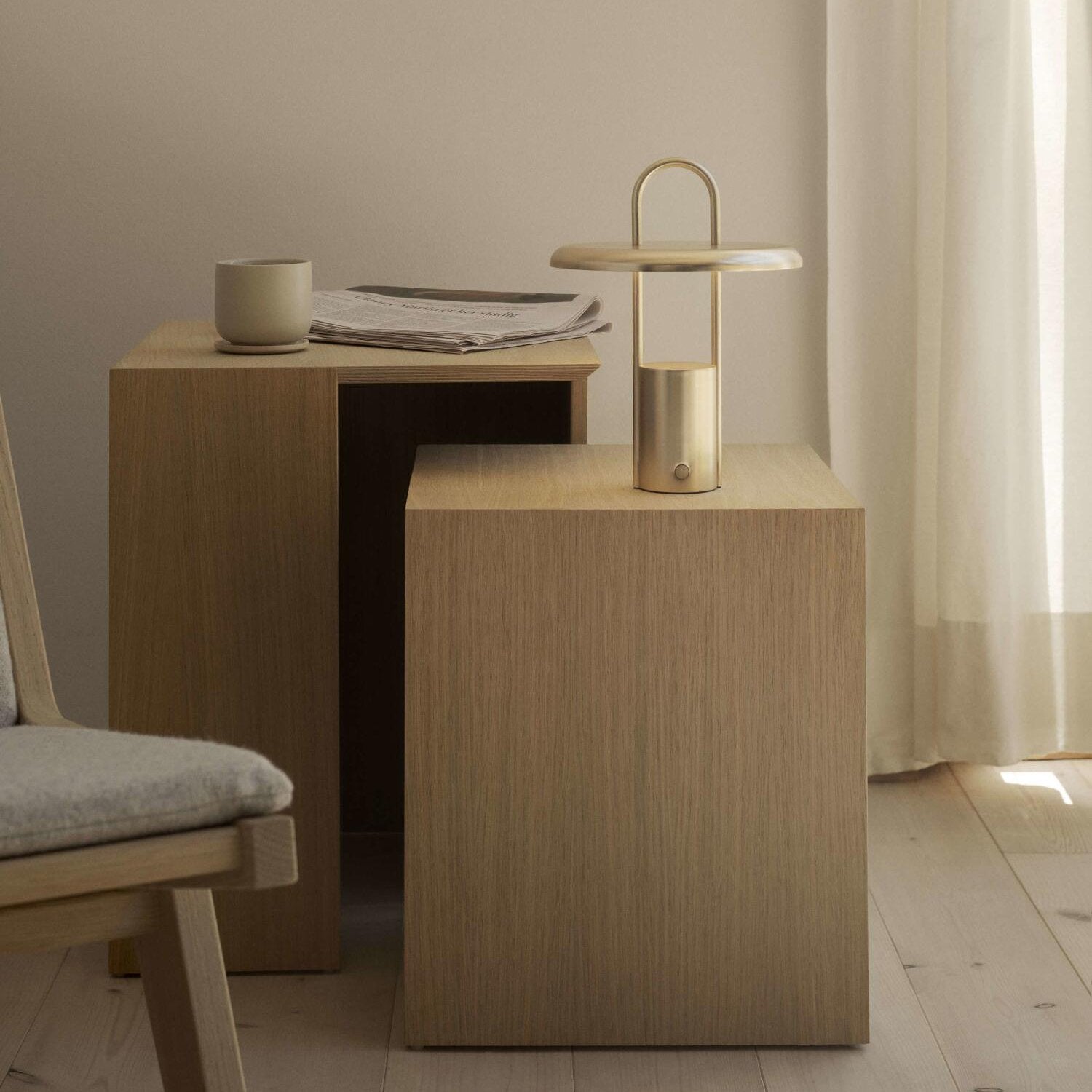 Tischleuchte "Pier Portable" - 20x20x25 cm (Messing) von Stelton