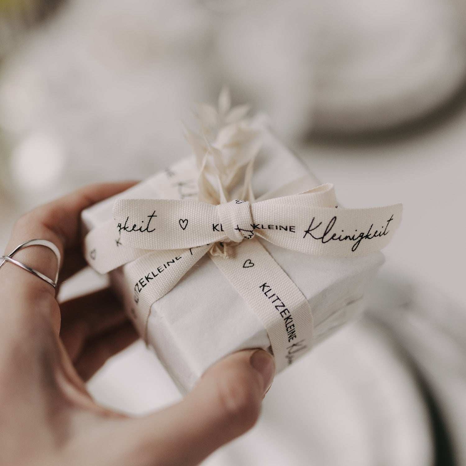 Geschenkband "Klitzekleine Kleinigkeit" - 5 m